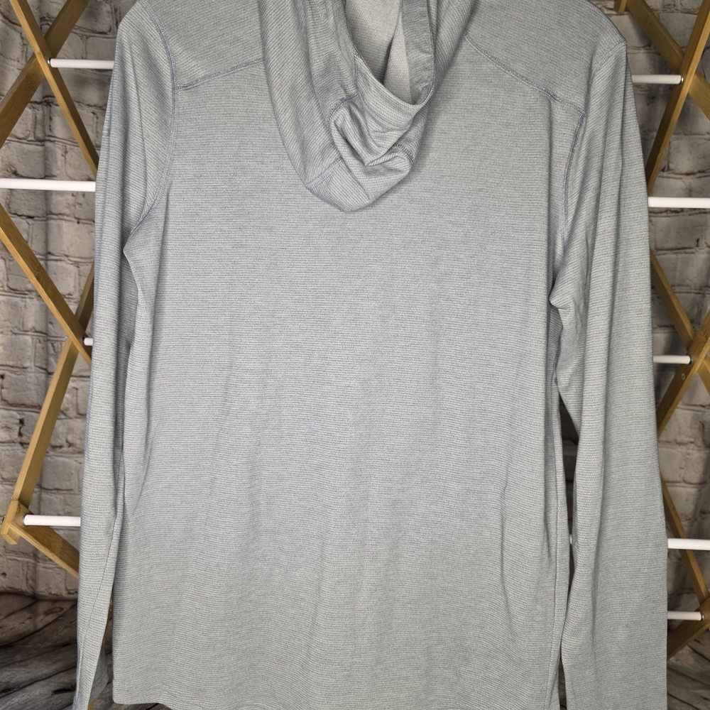 Under Armour Gray Threadborne Pullover - image 2